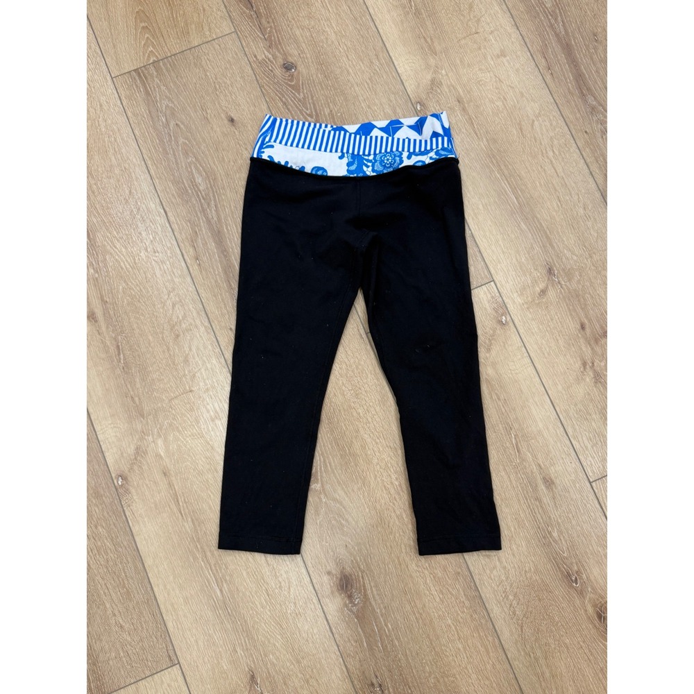 Lululemon Black Cropped Yoga Leggings Blue White‎ Patterned Waistband Size 6